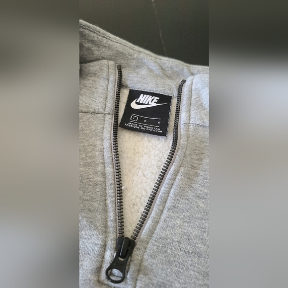 Nike Quarter-Zip Sweater - Gray, Size L - Picture 5 of 6